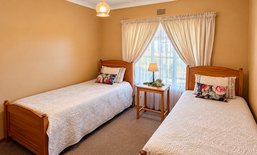 4 Bedroom Property for Sale in Saldanha Heights Western Cape